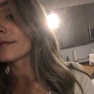 Meet your Posher, Nicole